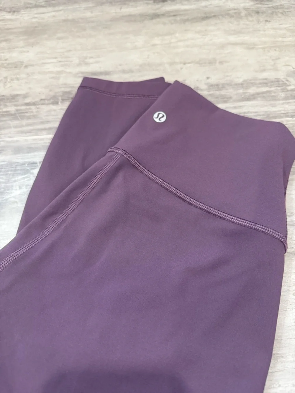 Lululemon Wunder unders‎ size 4 in grape thistle